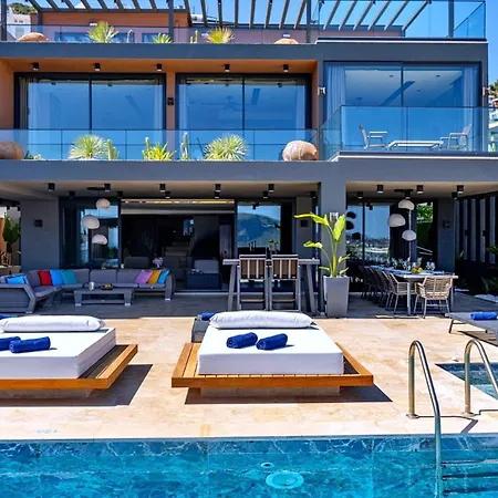 Villa Luxury - 1108 *